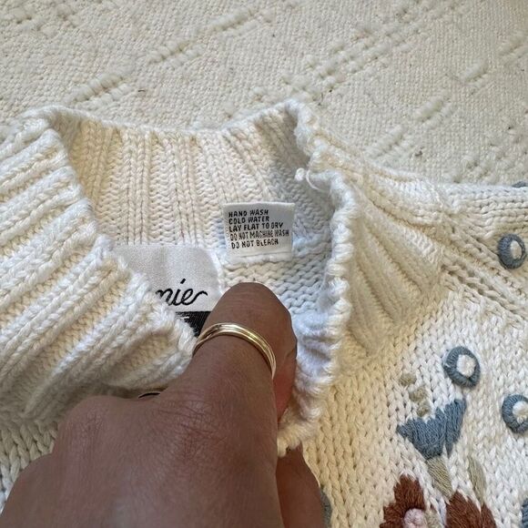 Vintage Marnie West Floral Grandma Feminine Coquette Heavy Knit Sweater Medium - Picture 8 of 11